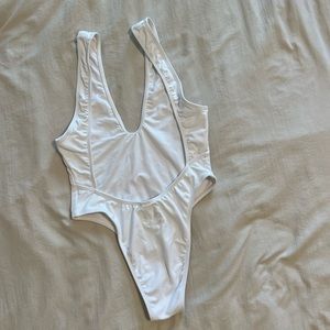 Minimal Anímale One piece